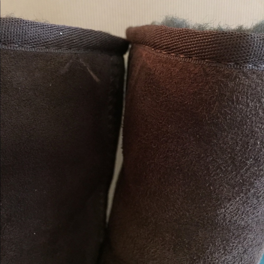 UGG Boots - Picture 5 of 6
